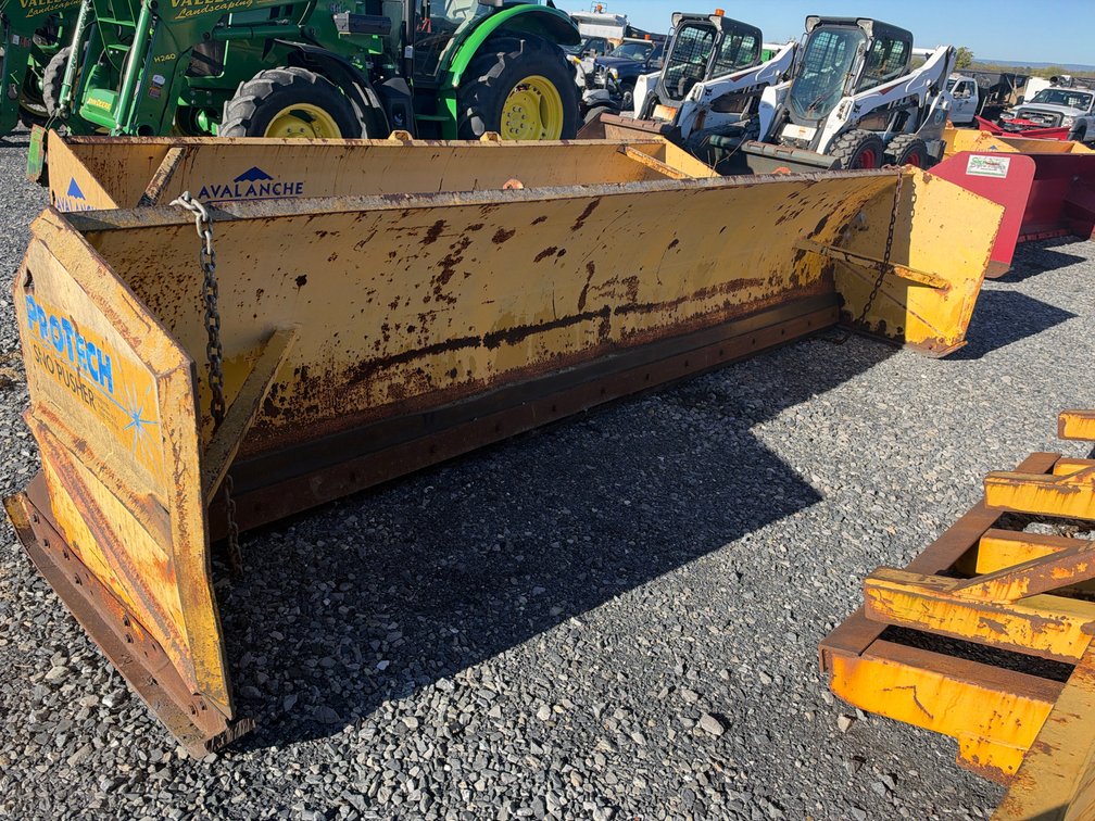 Avalanche 14’ Pusher Box