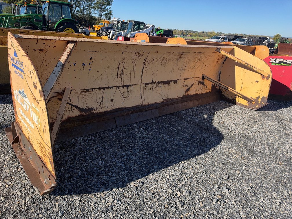 Avalanche 14’ Pusher Box