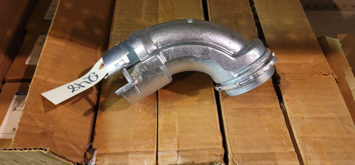 (15) Armored Cable Squeeze Connectors