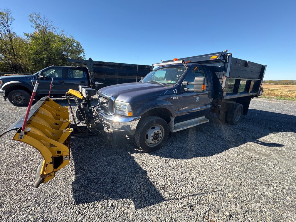 2004 Ford F450 4x4 Diesel Dump