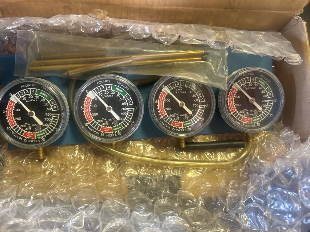 Vacuum Gauge 4 Cylinder 