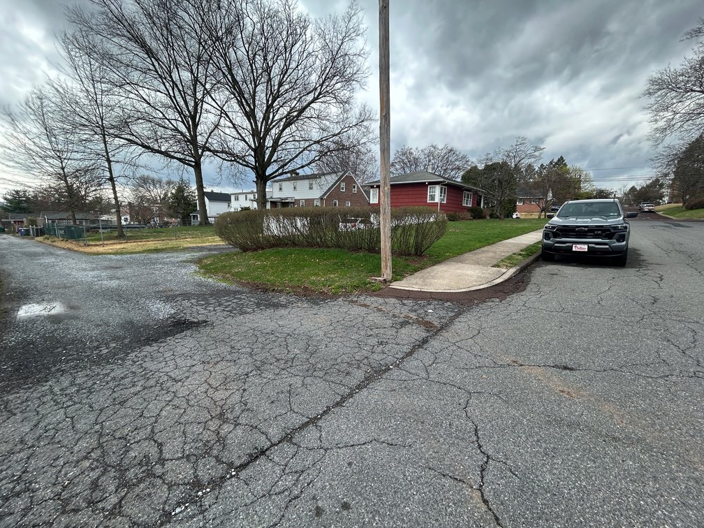 Image for 646 Willow St LIVE Public Real Estate Auction - Pottstown, PA