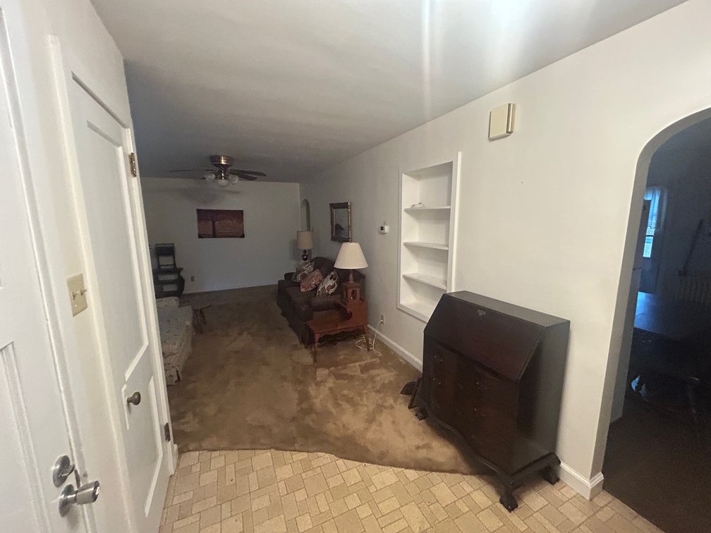 Image for 646 Willow St LIVE Public Real Estate Auction - Pottstown, PA