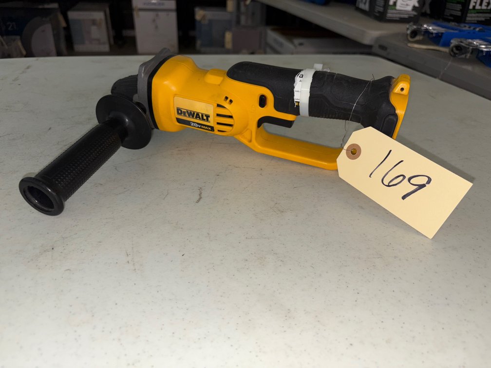 New DeWalt 4-1/2”/5” Grinder