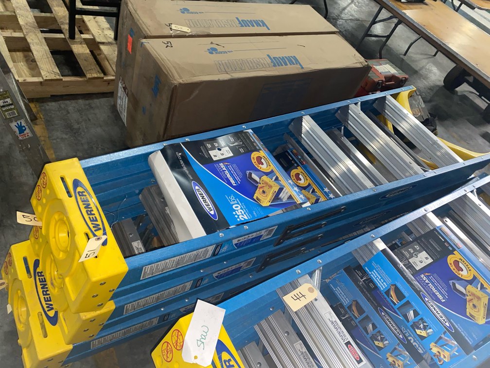 New Werner 6’ A-Frame Fiberglass Ladder
