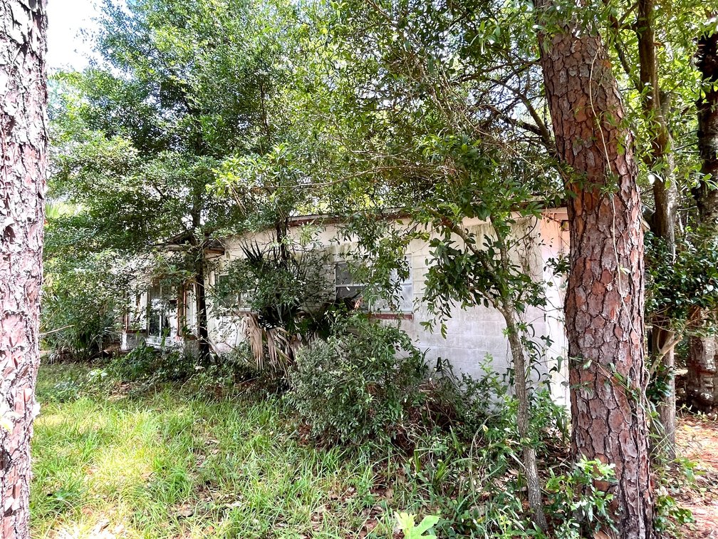 Image for 128 W. Highland Drive Absolute Auction