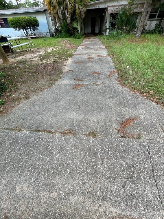 Image for 128 W. Highland Drive Absolute Auction