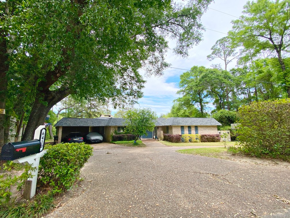 Image for Fabulous Brick Home on Carpenters Creek