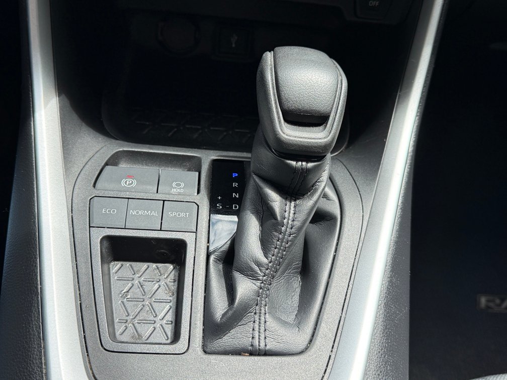 Image for 2021 TOYOTA RAV4