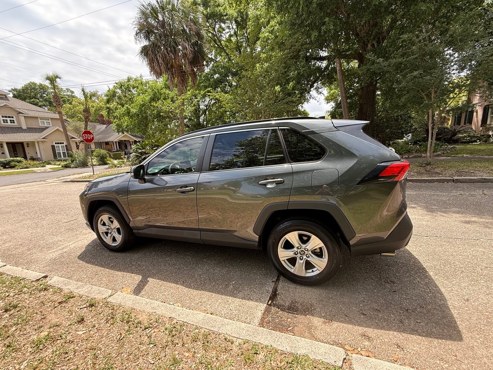Image for 2021 TOYOTA RAV4