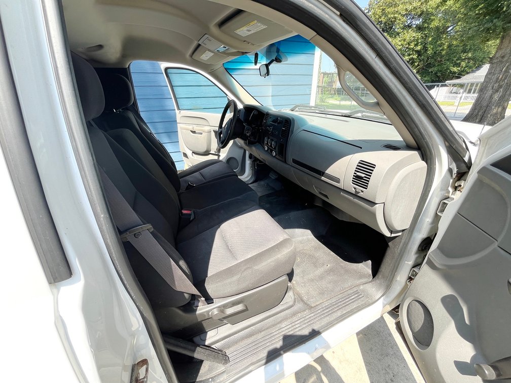 Image for 2010 Chevrolet Silverado 1500 Pickup - Long Bed – LEER Topper & BedSlide