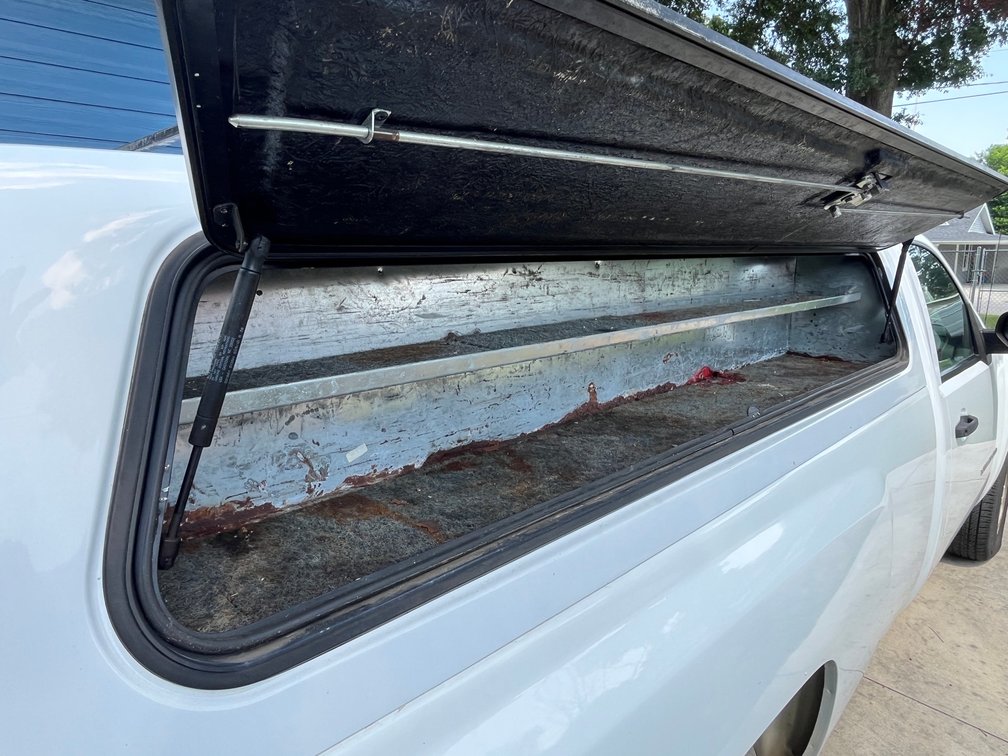 Image for 2010 Chevrolet Silverado 1500 Pickup - Long Bed – LEER Topper & BedSlide