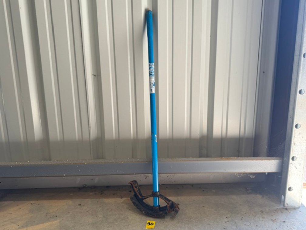Idea 1/2" Conduit Bender, Model: 74-002, Blue Handle