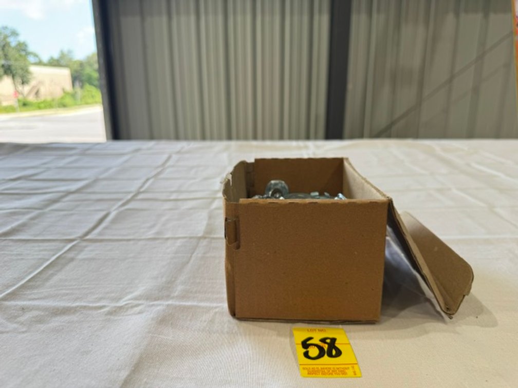 3/4" Knockout Seal, 75+/-, Few 1/2"
