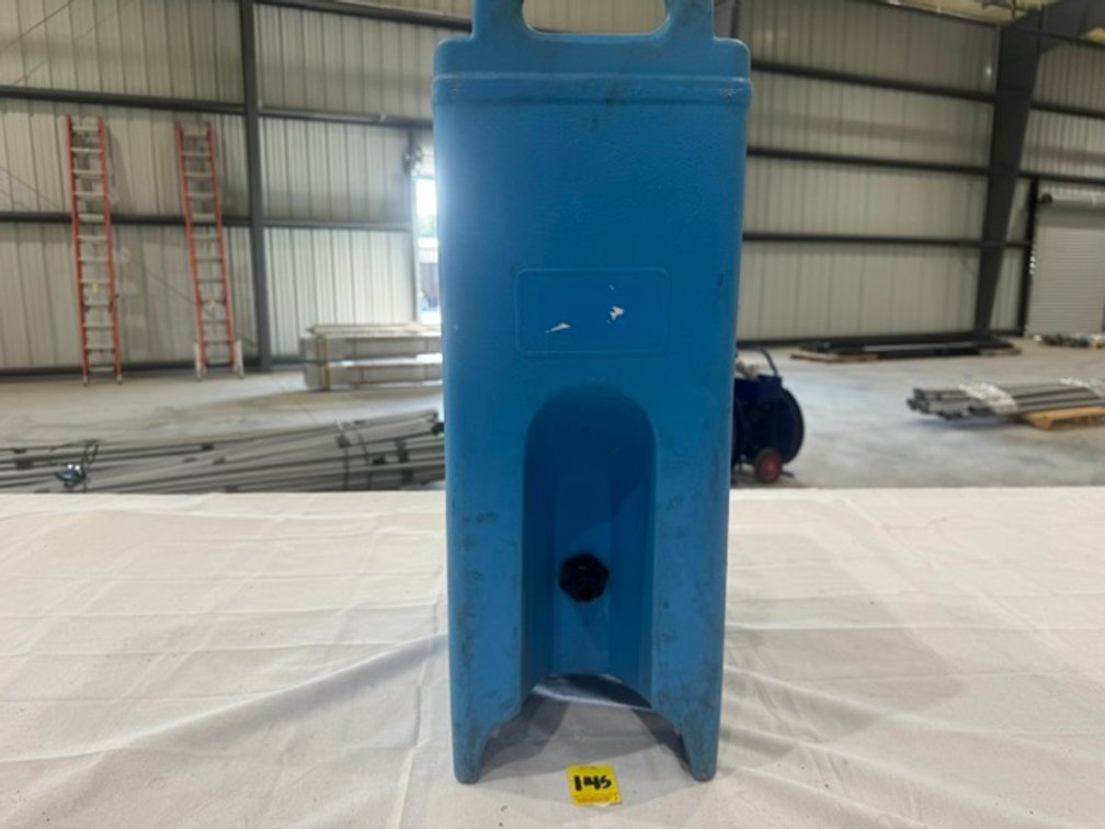 Blue Cambro 500LCD Camtainer Beverage Server