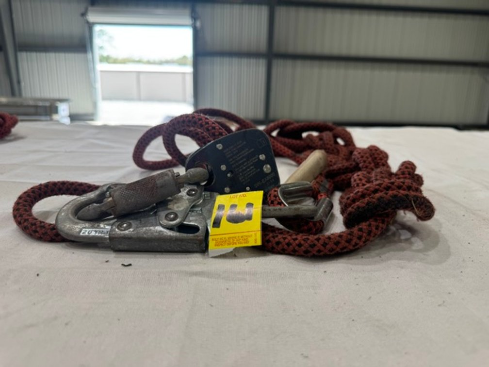 Safewaze 7/16", 30' Kernmatle VLL Rope, Fall Arrester