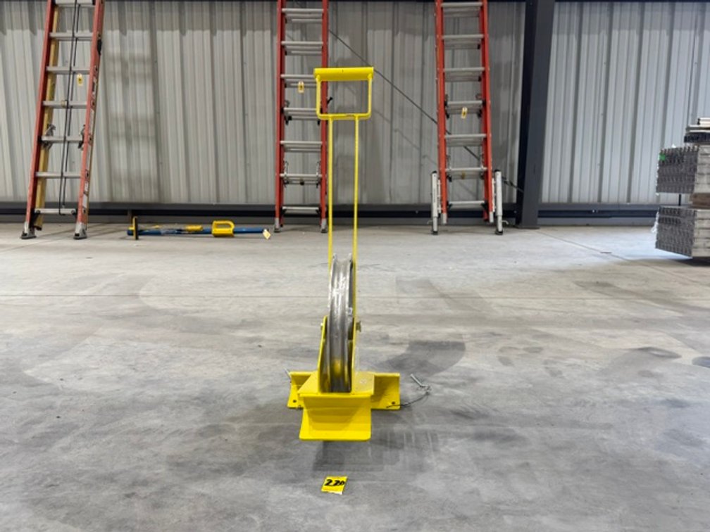 Tie Down Long Handle Hoisting Wheel With 12" Wheel