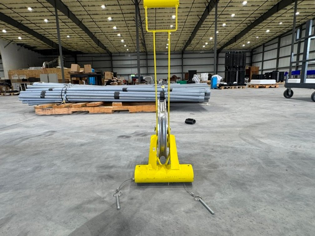 Tie Down Long Handle Hoisting Wheel With 12" Wheel