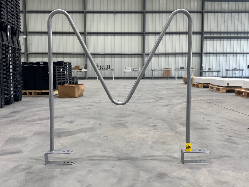 M - Bar Rack Divider