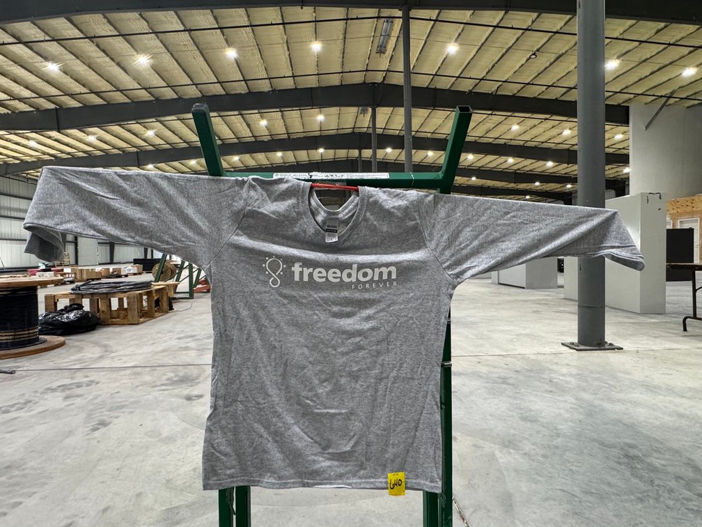 Gildan Heavy Cotton, Large Ladies, Gray Long-Sleeve T-Shirt