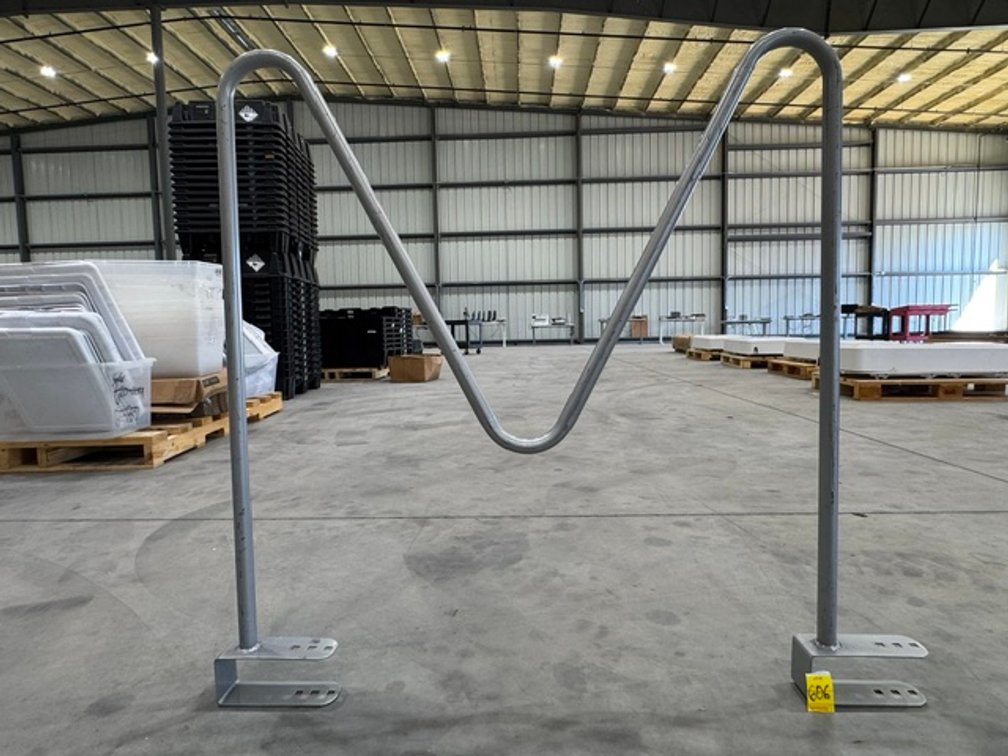 M - Bar Rack Divider