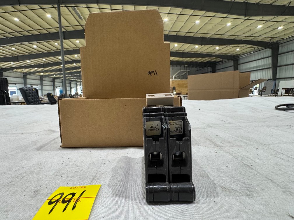 Eaton CH260, 60-Amp, 2-Pole Plug-On Circuit Breaker