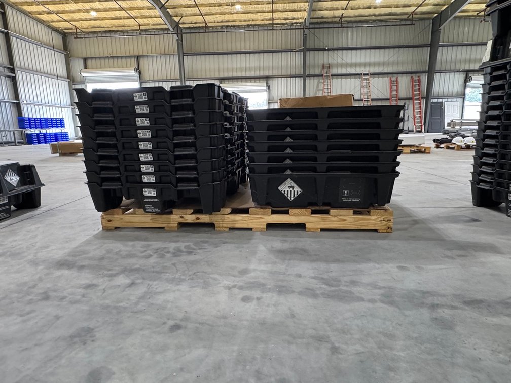 (16)  Black Tesla Shipping Plastic, 5' x 3", + Case Of Shipping Corners