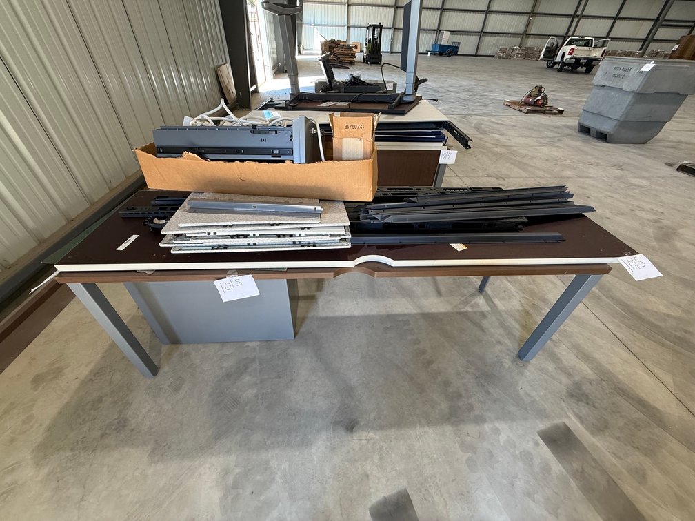 assortment of cubical pannels and desks