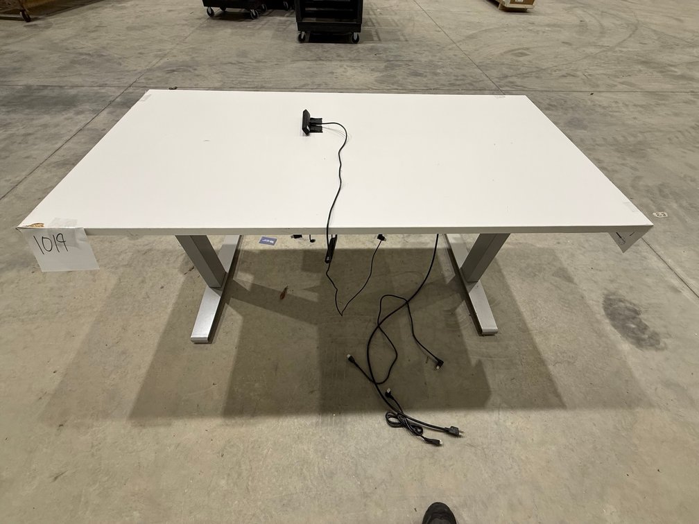 Electric Adjustable Height Desk
