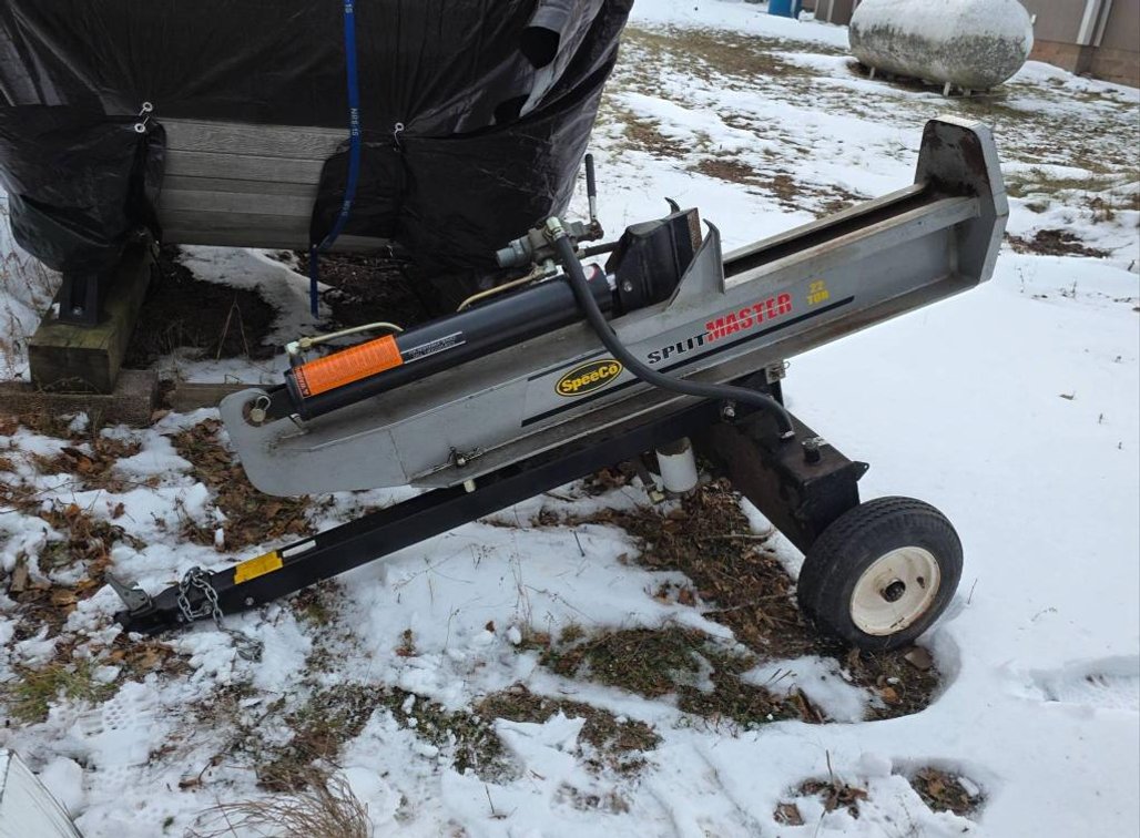 Speeco Splitmaster 22 Ton Wood Splitter