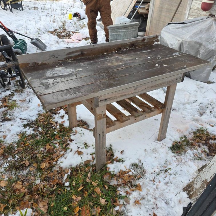 5ft Outdoor Bar/Planting Desk – Solid Wood