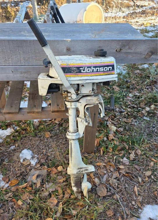 Vtg Johnson 2 Outboard Motor