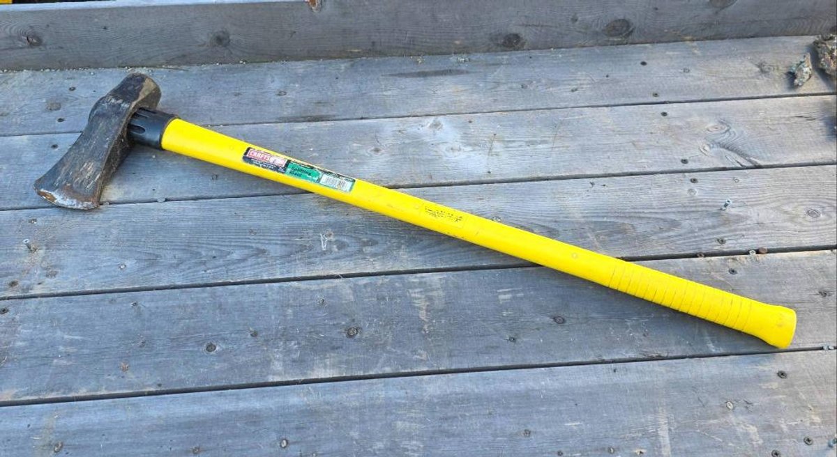 Craftsman 6lb Splitting Maul with 3ft Fiberglass Handle