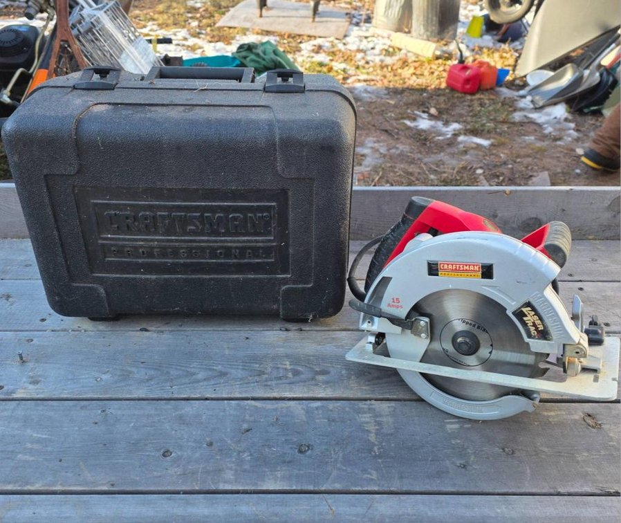 Craftsman LaserTrac 7 1/4-Inch Circular Saw with Case