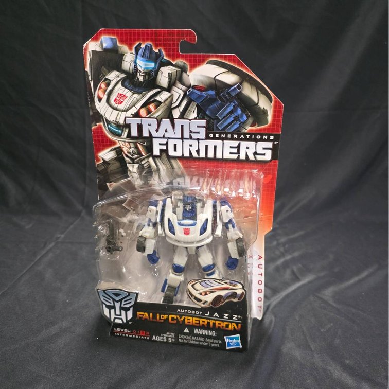 2011 Hasbro Transformers Generations Fall of Cybertron Autobot Jazz