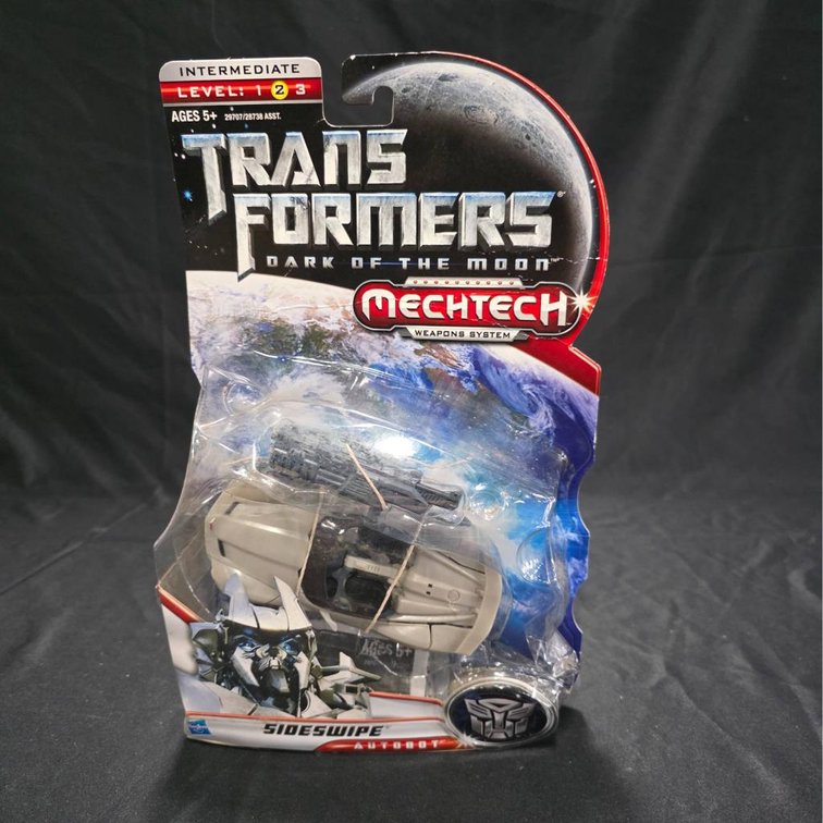 2010 Transformers: Dark of the Moon MechTech Sideswipe Action Figure