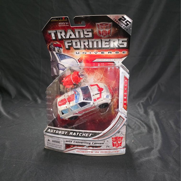2008 Transformers Universe Autobot Ratchet Deluxe Class Figure