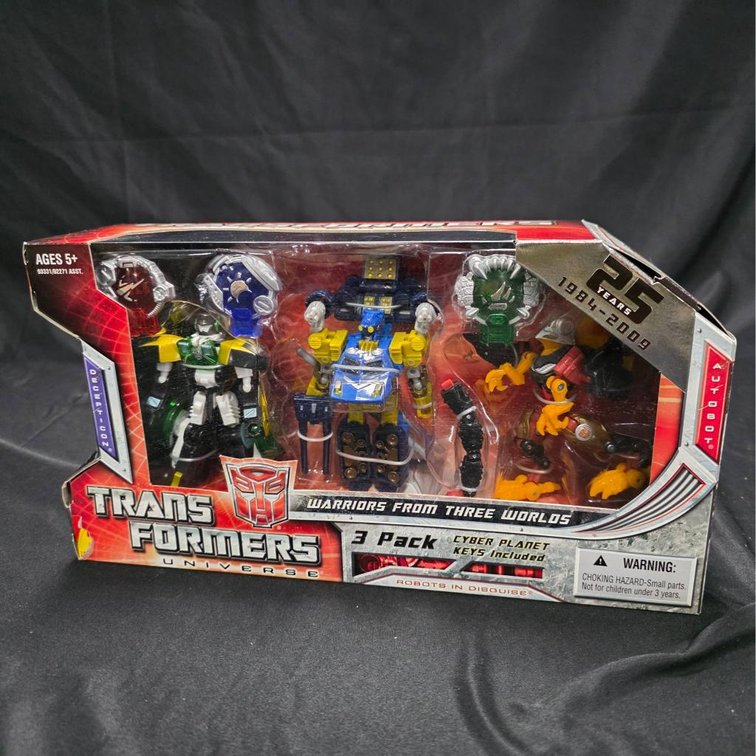 2009 Transformers Universe 3-Pack Warriors from Three Worlds