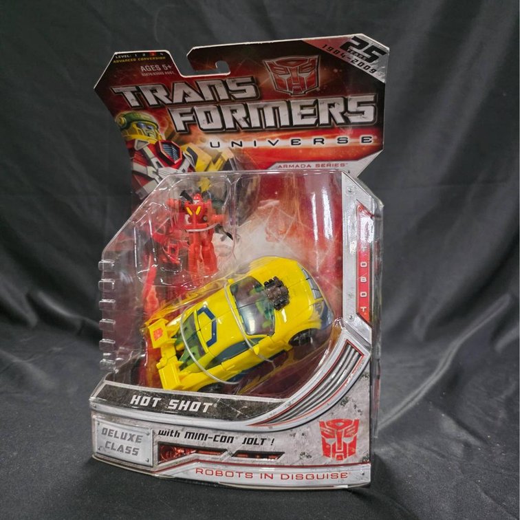 2008 Transformers Universe Deluxe Class Hot Shot with Mini-Con Jolt