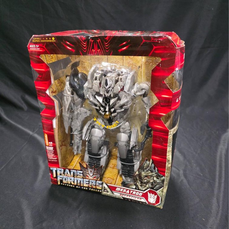 2008 Transformers Megatron Leader Class Figure
