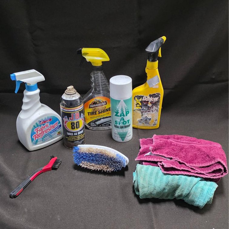 Cleaning Supplies Value Lot