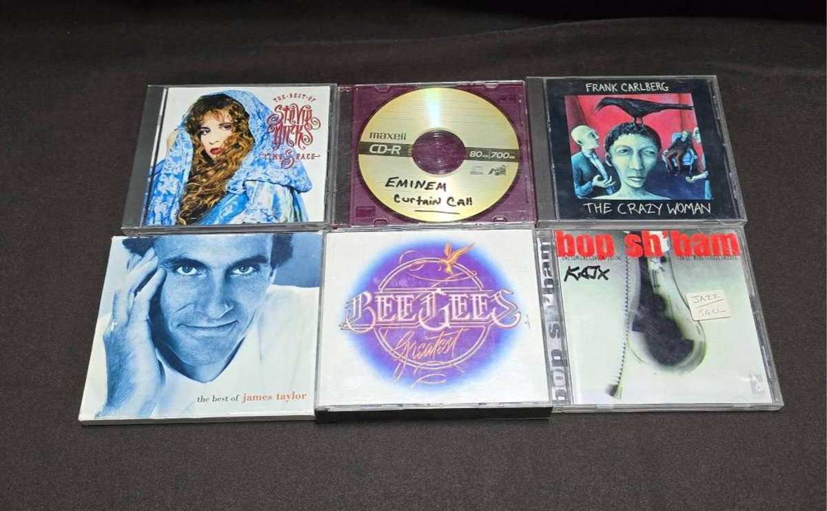 6 Music CDs: Various Artists Including Bee Gees and Eminem
