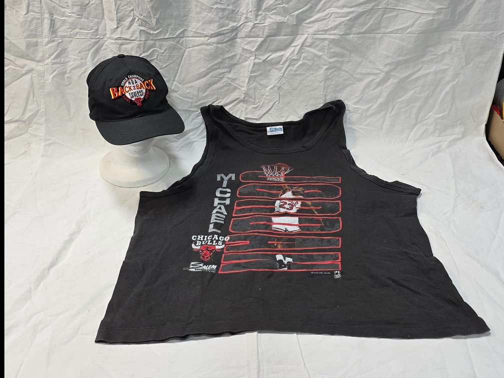 2pc 1990s Michael Jordan Chicago Bulls Tank and Back-to-Back Hat