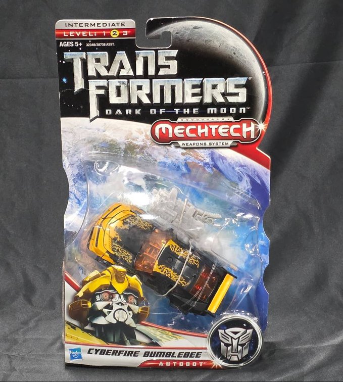 Transformers: Dark of the Moon Cyberfire Bumblebee Action Figure