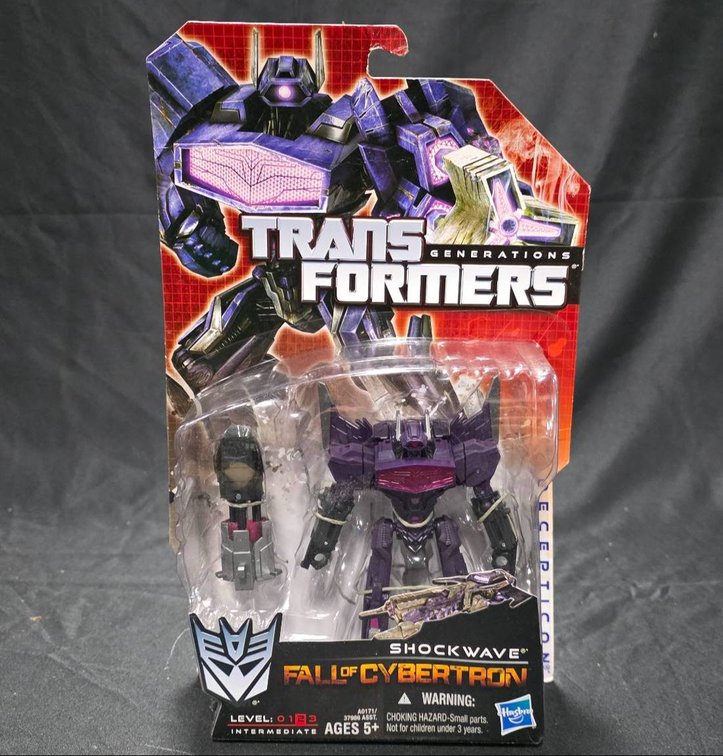 Transformers Generations Shockwave Fall of Cybertron Action Figure