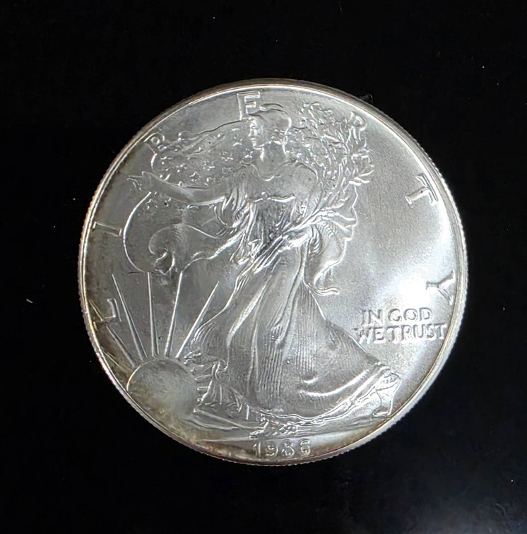 1986 American Eagle 1 oz Silver  Coin