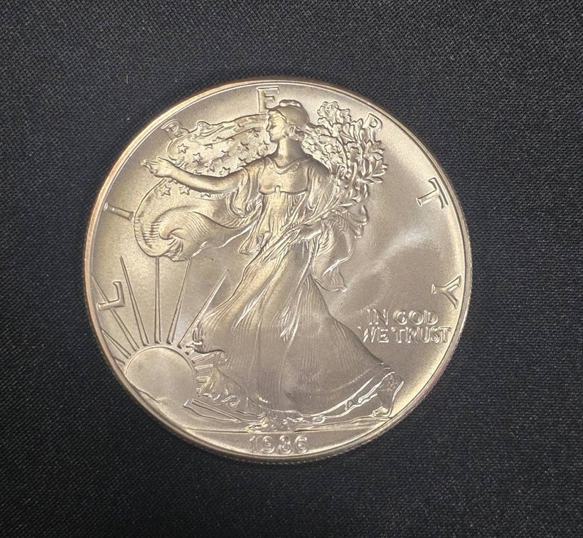 1986 American Eagle 1 oz Silver Coin