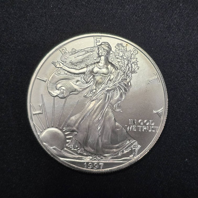1997 American Eagle 1 oz Fine Silver Coin