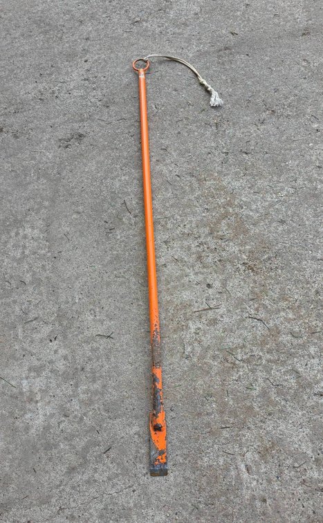 Metal Ice Chisel with 1.5-Inch Blade