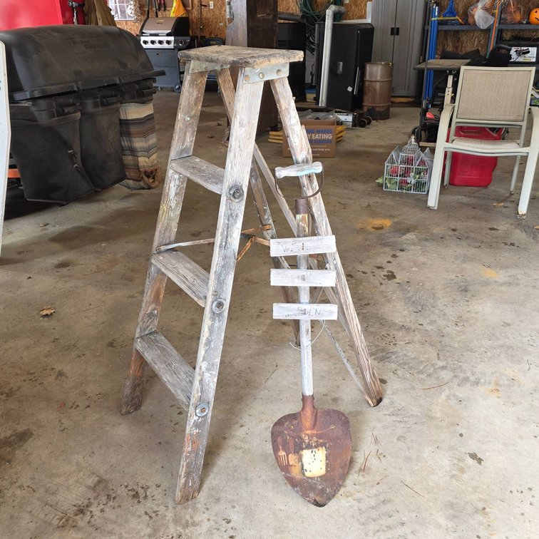 Decorative 4 ft Garden Ladder With Garden Shovel Accent